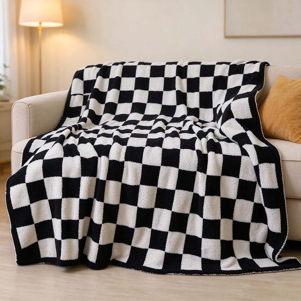 Checkerboard Plush Throw Blanket, Soft Cozy Flannel Checkered Blanket | COZORVEL