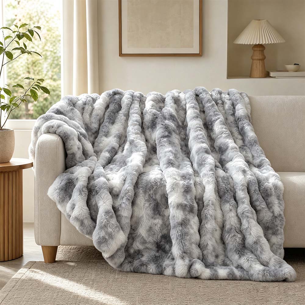 Cozy Faux Fur Throw Blanket for Couch, Fuzzy Soft Plush Blanket| COZORVEL