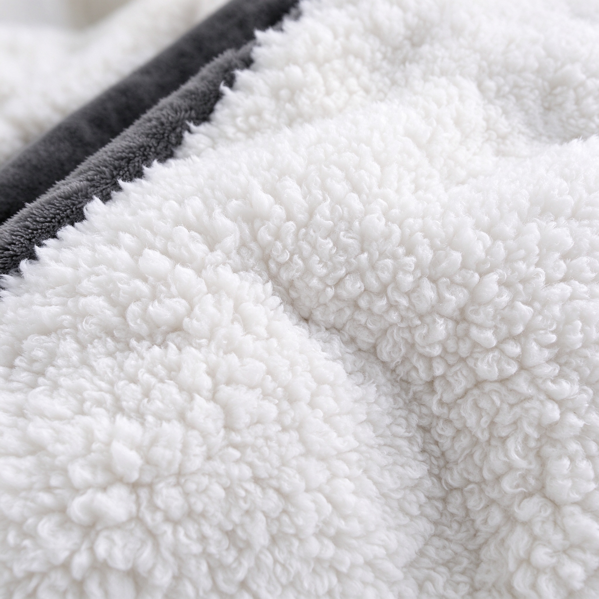 Double-Sided Sherpa Fleece Throw Blanket, Reversible Warm Flannel Sherpa Blanket | COZORVEL