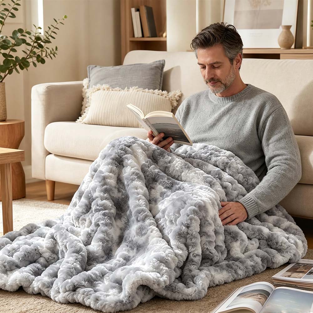 Cozy Faux Fur Throw Blanket for Couch, Fuzzy Soft Plush Blanket| COZORVEL