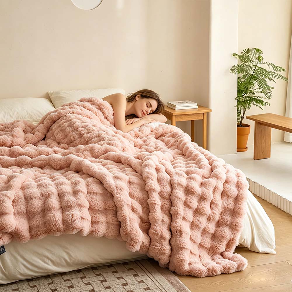Cozy Faux Fur Throw Blanket for Couch, Fuzzy Soft Plush Blanket| COZORVEL