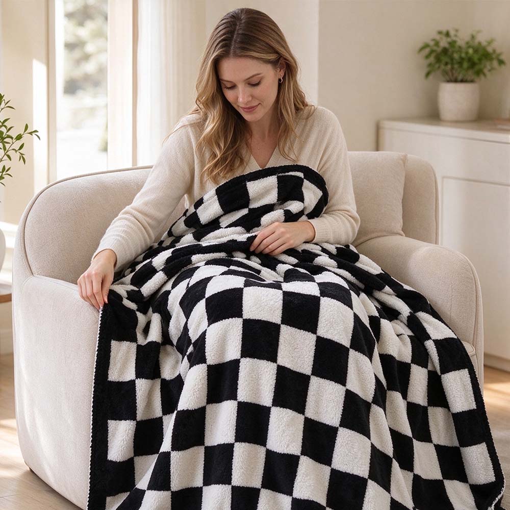 Checkerboard Plush Throw Blanket, Soft Cozy Flannel Checkered Blanket | COZORVEL