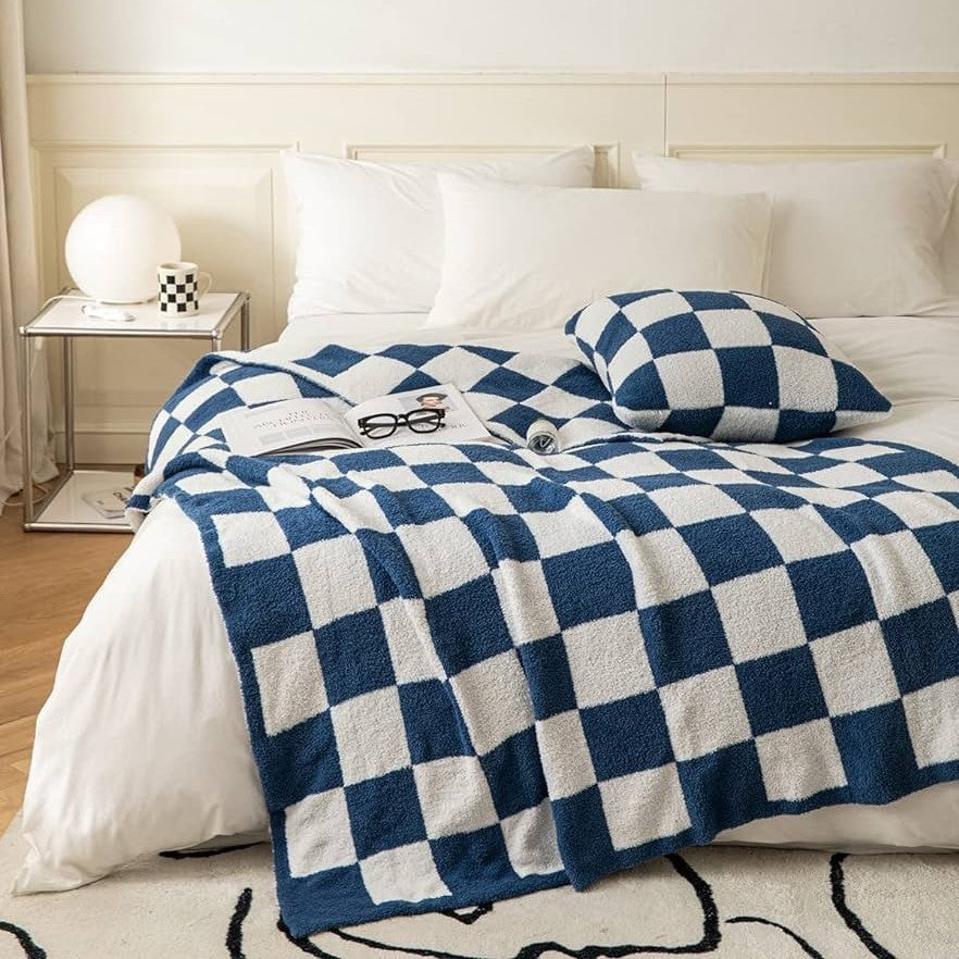 Checkerboard Plush Throw Blanket, Soft Cozy Flannel Checkered Blanket | COZORVEL